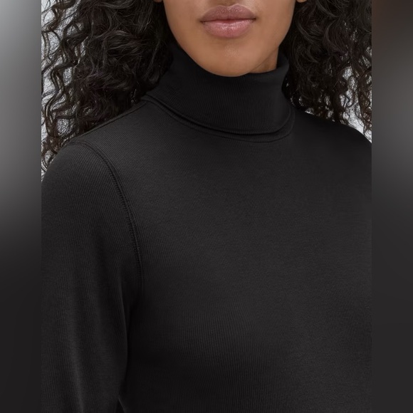 Everlane micro rib supima turtleneck black size small good condition - Picture 3 of 7